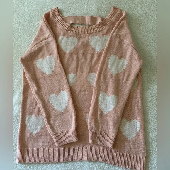Pink and White V-Neck Sweater with Heart Pattern - Picture 3 of 9